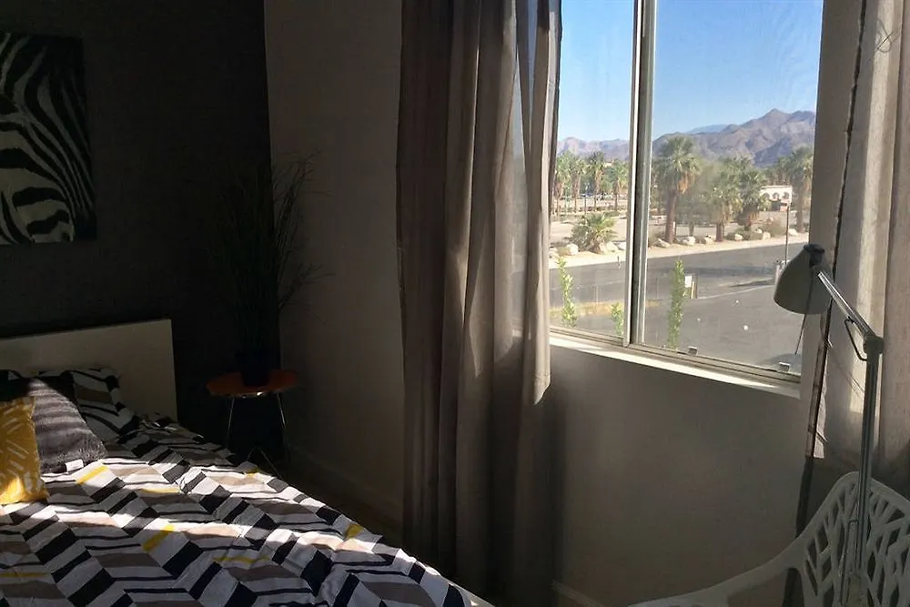 Hotell Modern Downtown Condo Palm Springs