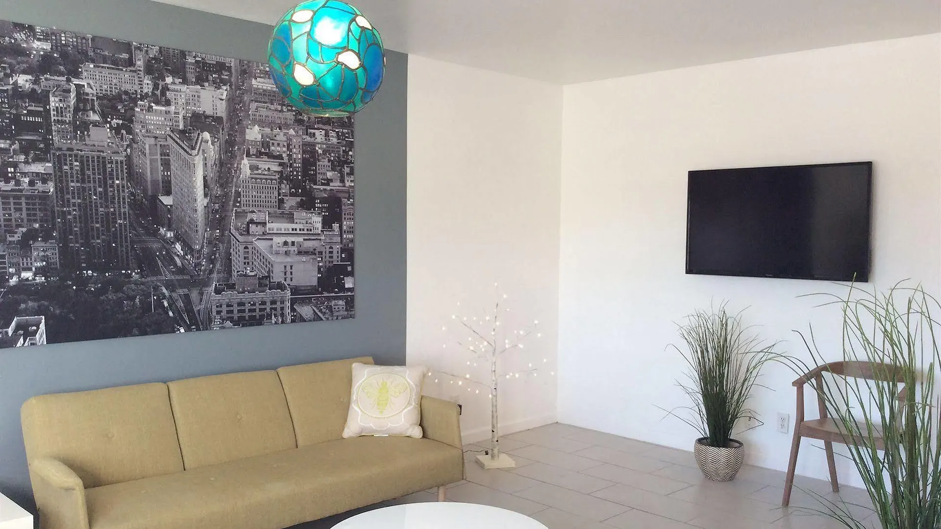 Modern Downtown Condo Palm Springs