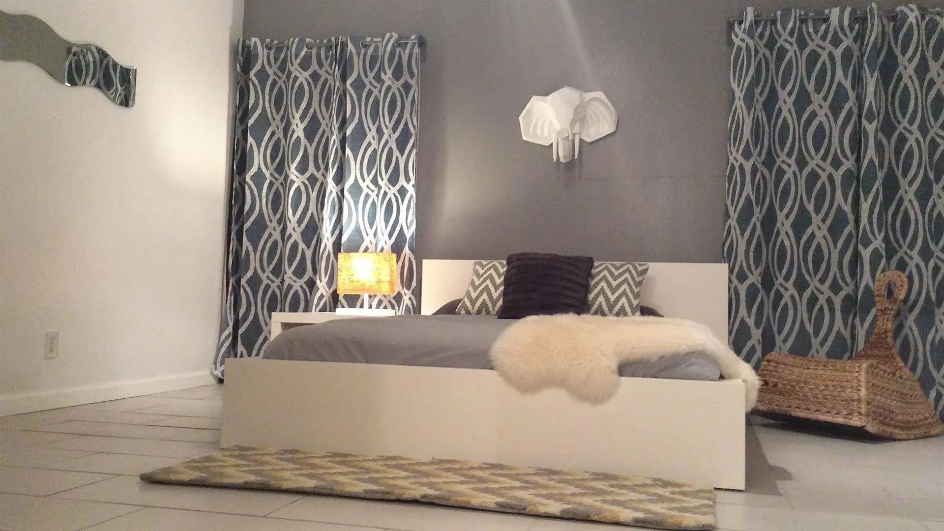 Modern Downtown Condo Palm Springs