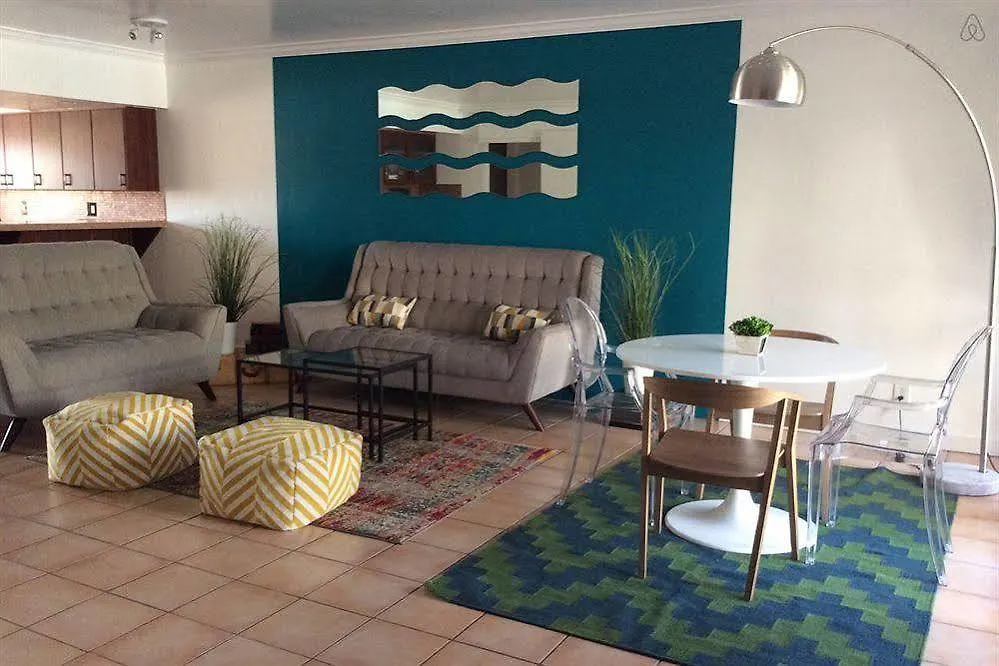 Modern Downtown Condo Palm Springs